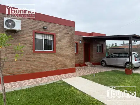 Casa 3 ambientes con 2 baños