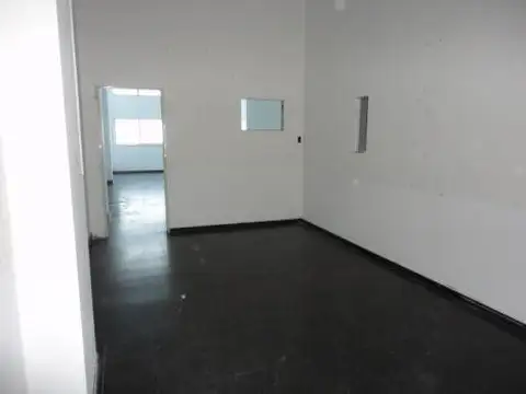 Local en Venta 40 años