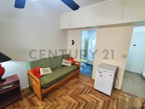 Departamento de 1 ambiente c/balcón a la calle, zona Plaza Colon, Mar del Plata