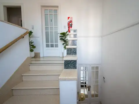 Depto Tipo Casa en Venta 56 años