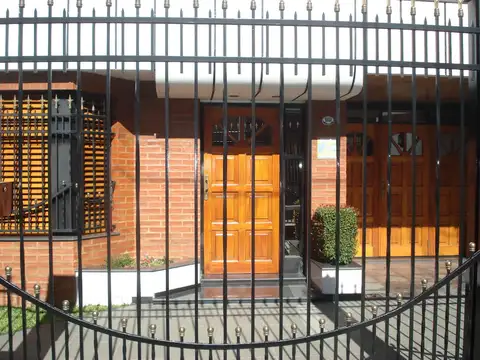 LINIERS. Jose L Suarez 1800