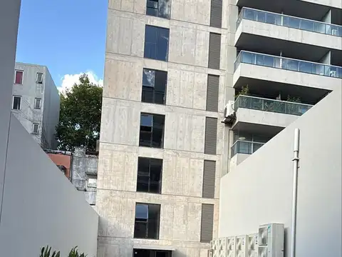 Edificio comercial a estrenar en bloque en alquiler