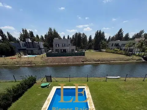 Principado De San Vicente 100