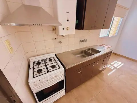 Casa en Alquiler en Barrio España y Hospitales, $ 600.000