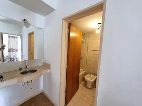 Juan Manuel De Rosas 1300 1300, Piso 5