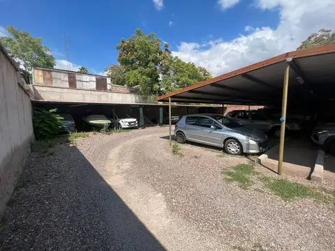 COCHERAS A MEDIA CUADRA DE PLAZA GODOY CRUZ