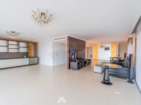 Departamento en Alquiler de 5 ambientes