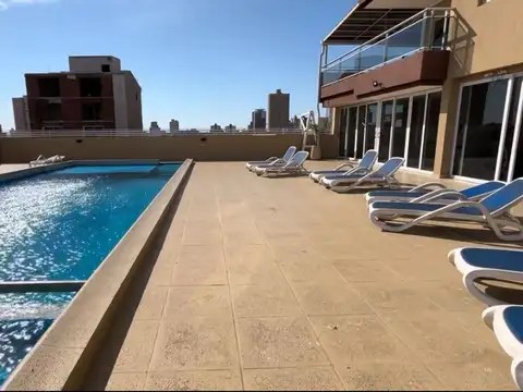 Hermoso departamento, con balcón/parrilla