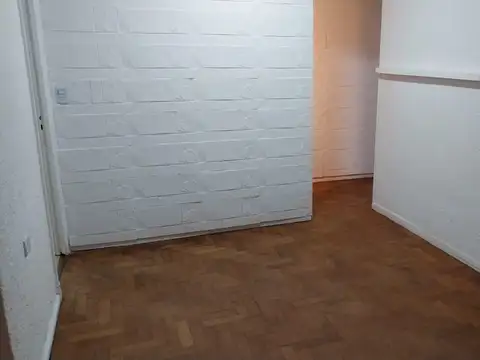 Depto Tipo Casa en Alquiler de 2 ambientes