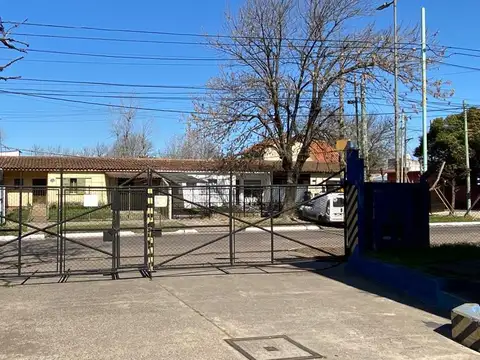 Galpon en Venta en Berazategui, USD 850.000