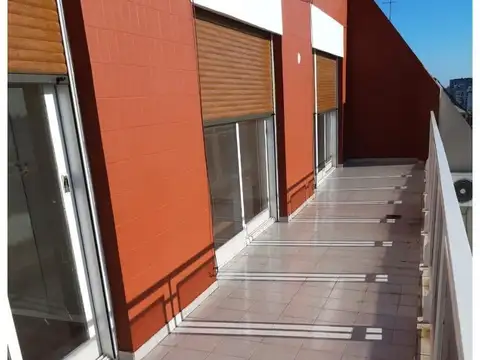 3 AMB-EXCELENTE ESTADO-PISOS PULIDOS Y PLASTIFICADO