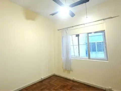 Departamento en Alquiler en Balvanera, $ 490.000