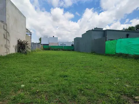 137 e/486y487 terreno en venta