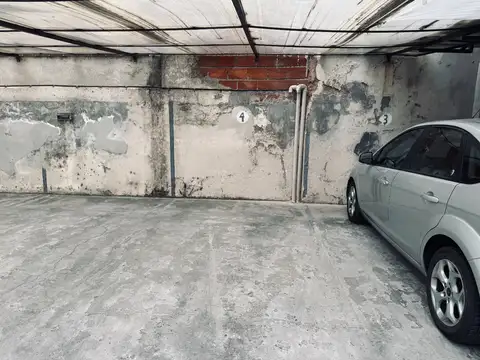 Cochera en Venta Cubierta