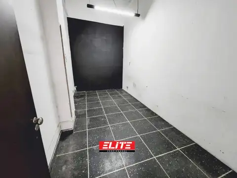 Depósito / Local + PH 1er piso – Ideal supermercado con vivienda ¡SIN EXPENSAS!