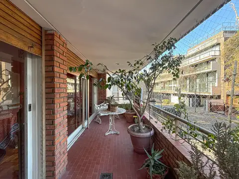 Departamento 5 ambientes con 3 baños