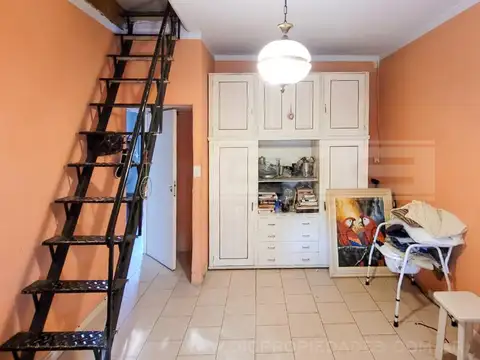 Padre castiglia al 2100, entre Cazón y Anchorena