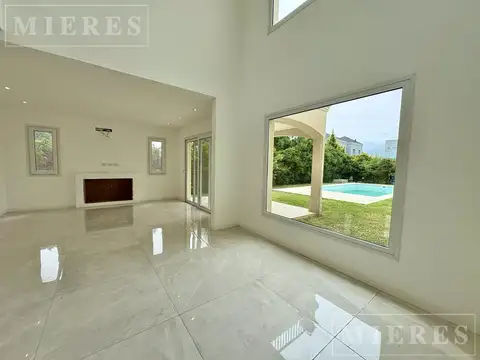 Casa en Venta al Sudeste