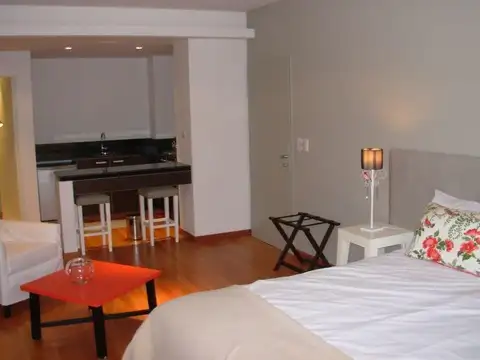 1 AMBIENTE | Seguí al 4600