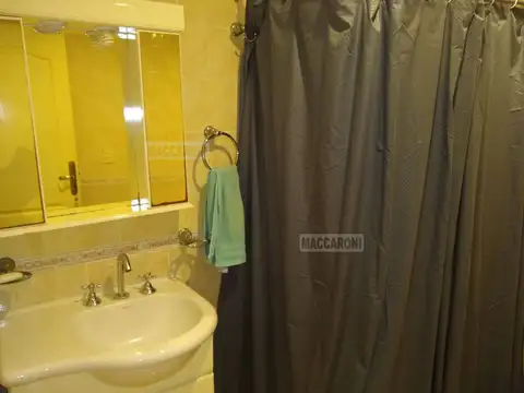 Depto Tipo Casa 2 ambientes con 1 baño