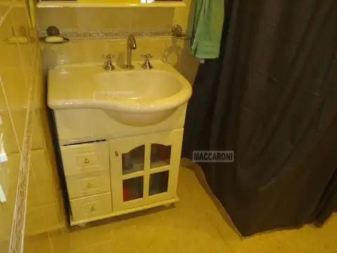 Depto Tipo Casa en Venta en Mataderos, USD 87.000