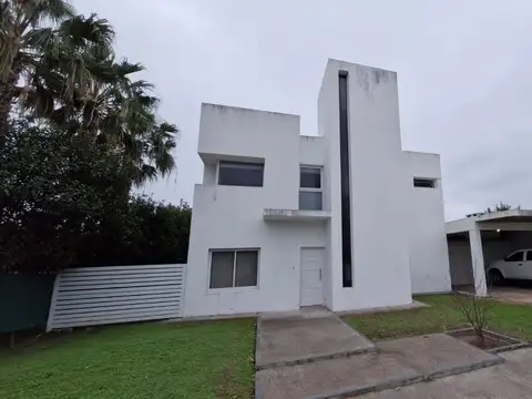 CASA 3 DORM. EN COUNTRY EL PRADO V. ESCONDIDO