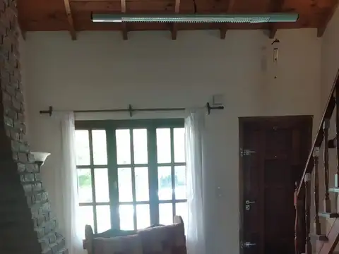 Casa 3 ambientes con 2 baños