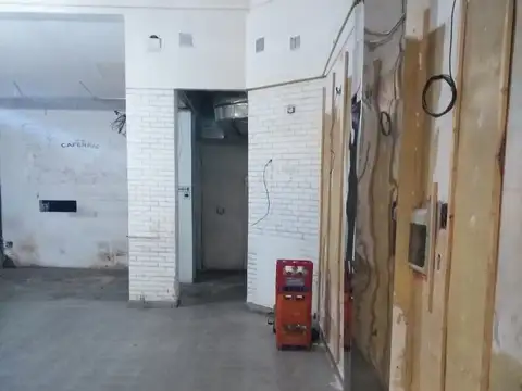 Local en Alquiler 80 años