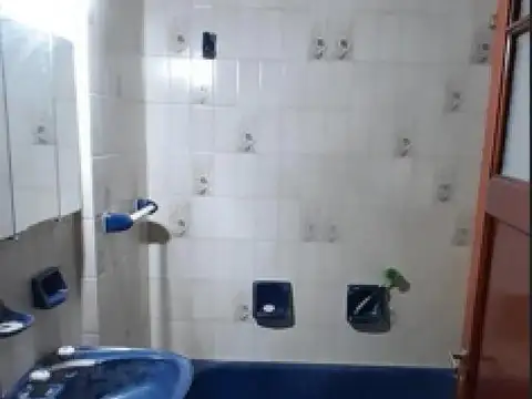 Casa en alquiler - 5 Dormitorios 1 Baño - Mar del Plata