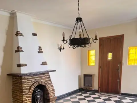 Casa en Alquiler de 5 dormitorios