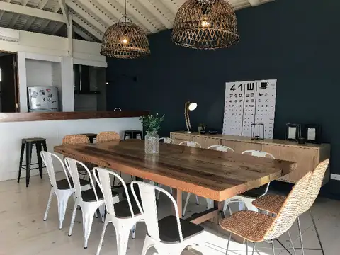 Casa 5 ambientes con 4 baños