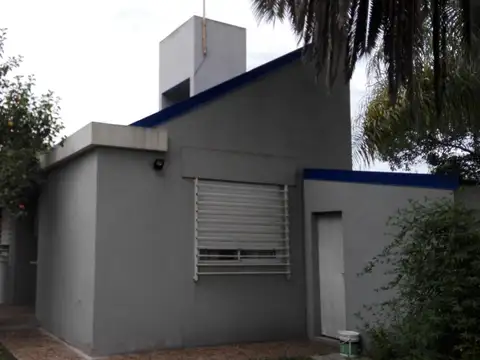 Casa y Dpto. en venta en Villa Elisa ER