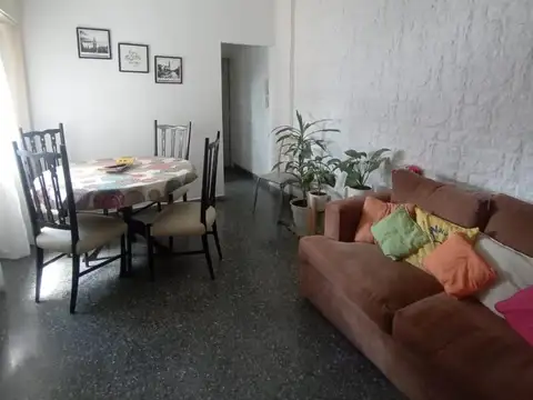 Tucuman 3071 , Piso 2