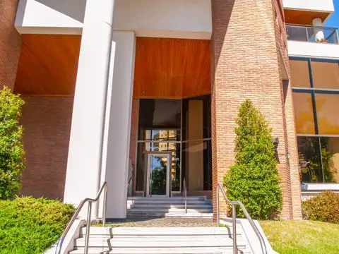 Av. Libertad 200 - Torre de la Libertad