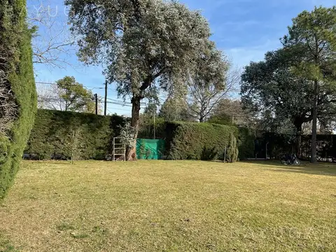 Terreno en Venta 15  mts Fondo