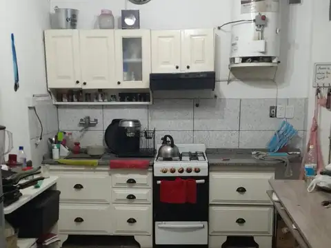 Casa 4 ambientes con 1 baño