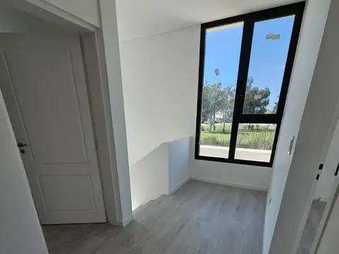 HERMOSA CASA A ESTRENAR EN SANTO TOMAS