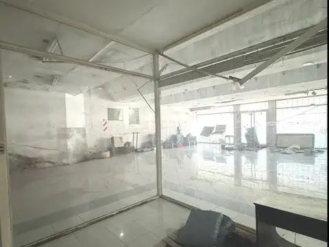 Local en Alquiler en Parque Patricios, USD 22.000