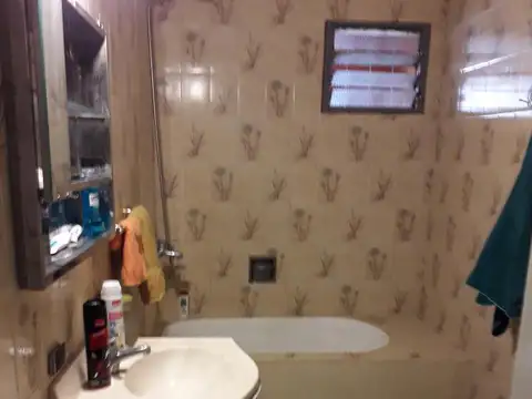 Depto Tipo Casa 3 ambientes con 1 baño