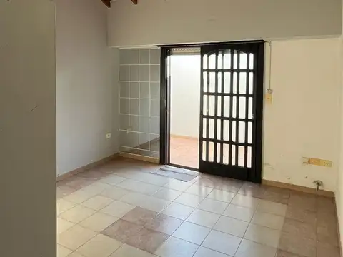 Depto Tipo Casa en Venta en Caseros, USD 43.000