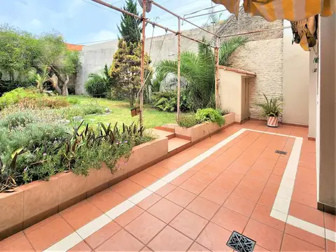 Depto Tipo Casa en Venta 45 años