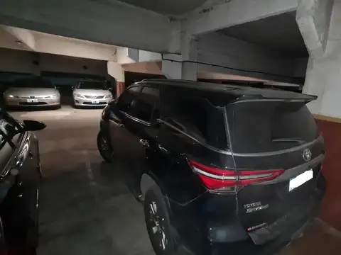 VENTA COCHERA CUBIERTA EN QUILMES CENTRO