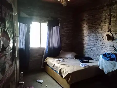 Casa en Venta en Sourigues, USD 48.000