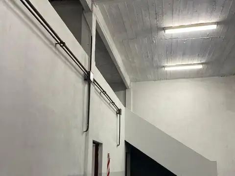 Local en Venta en Berazategui, USD 160.000