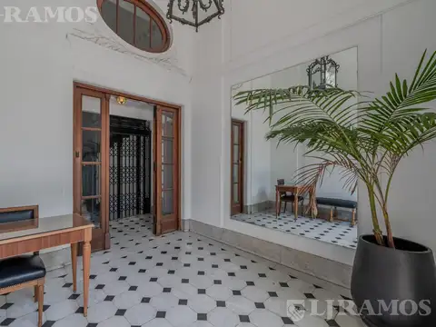 Av. Pueyrredon  al 2100