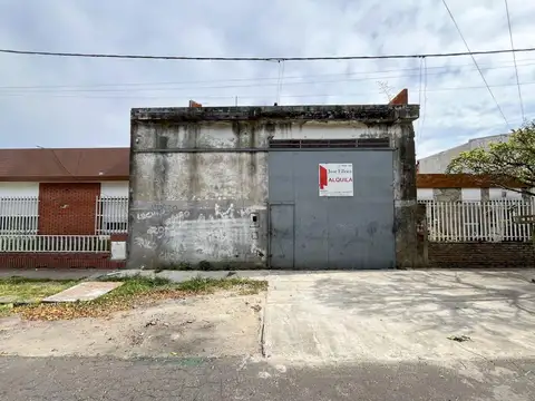 Alquiler Galpón - 100 m2 - Bv. Segui 3300