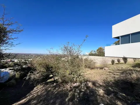 Terreno en Venta en La Rufina, USD 222.000