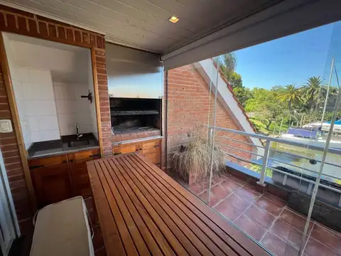 Departamento 4 ambientes con 2 baños