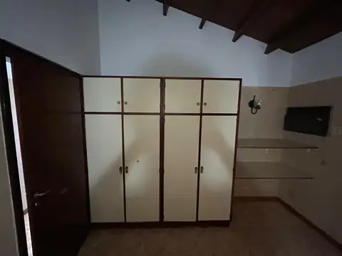 Casa en Alquiler al Oeste