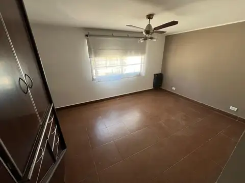 Depto Tipo Casa en Venta 50 años